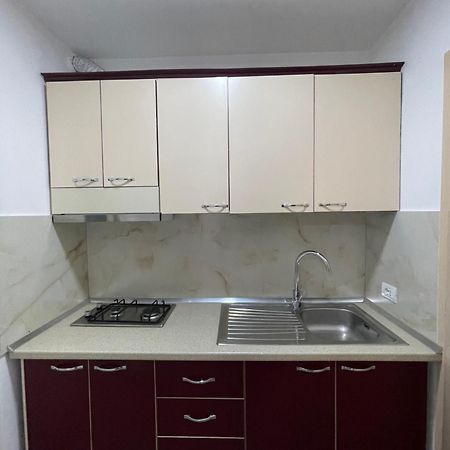 Vila Vladi Durrës 외부 사진