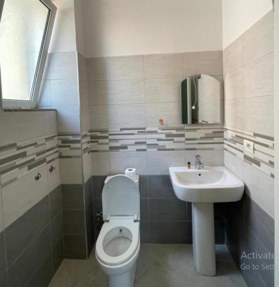 Vila Vladi Durrës 외부 사진